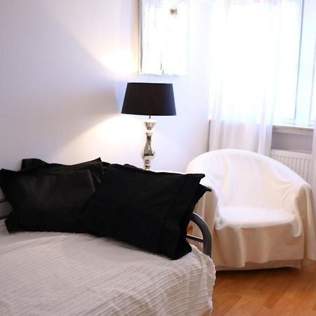 Moderne Studio Apartments Und 4 Zimmer Wohnungen In Oberhausen, Ideal Fuer Geschaeftsreisende Und Monteure Exterior photo