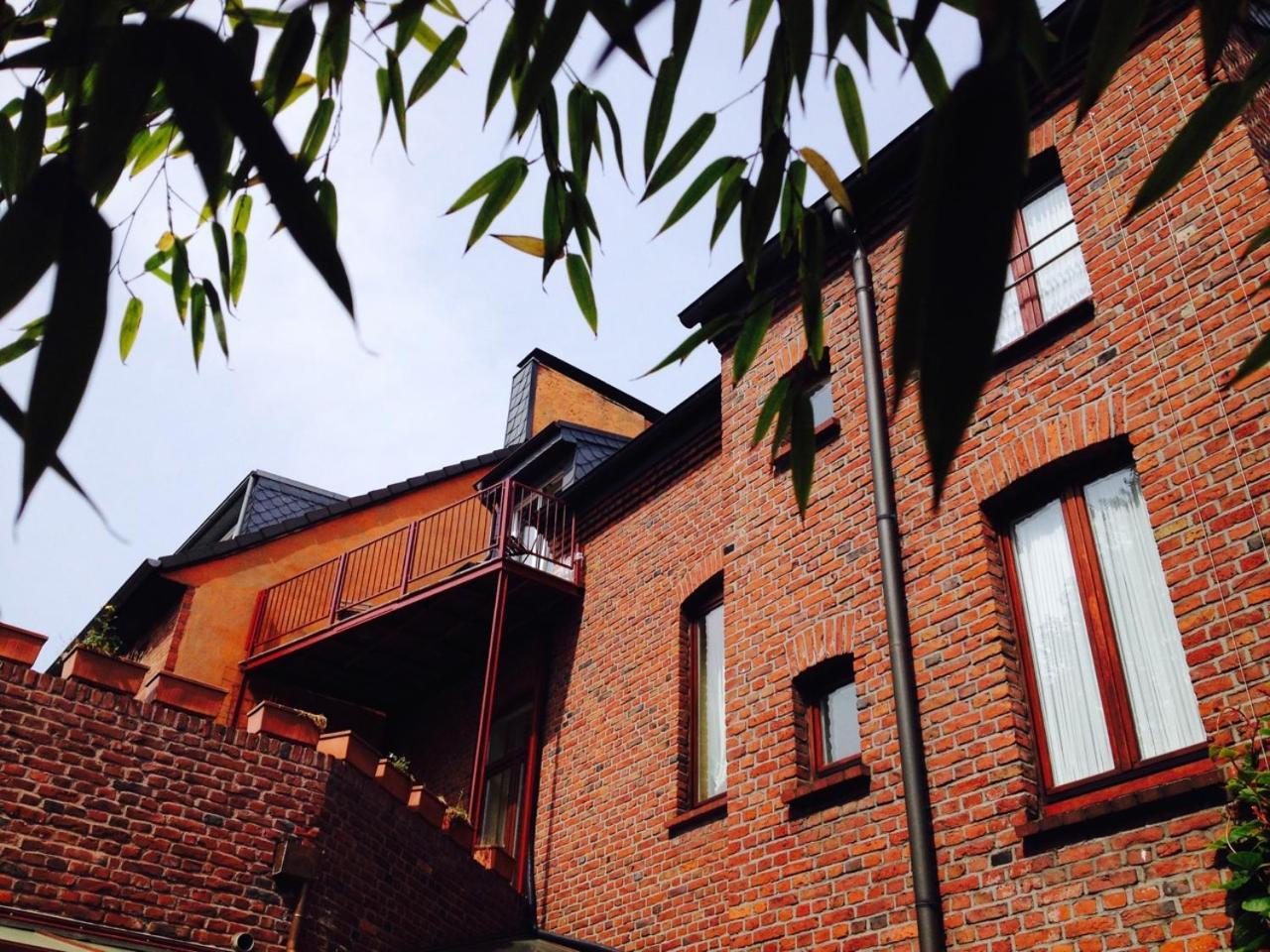 Moderne Studio Apartments Und 4 Zimmer Wohnungen In Oberhausen, Ideal Fuer Geschaeftsreisende Und Monteure Exterior photo
