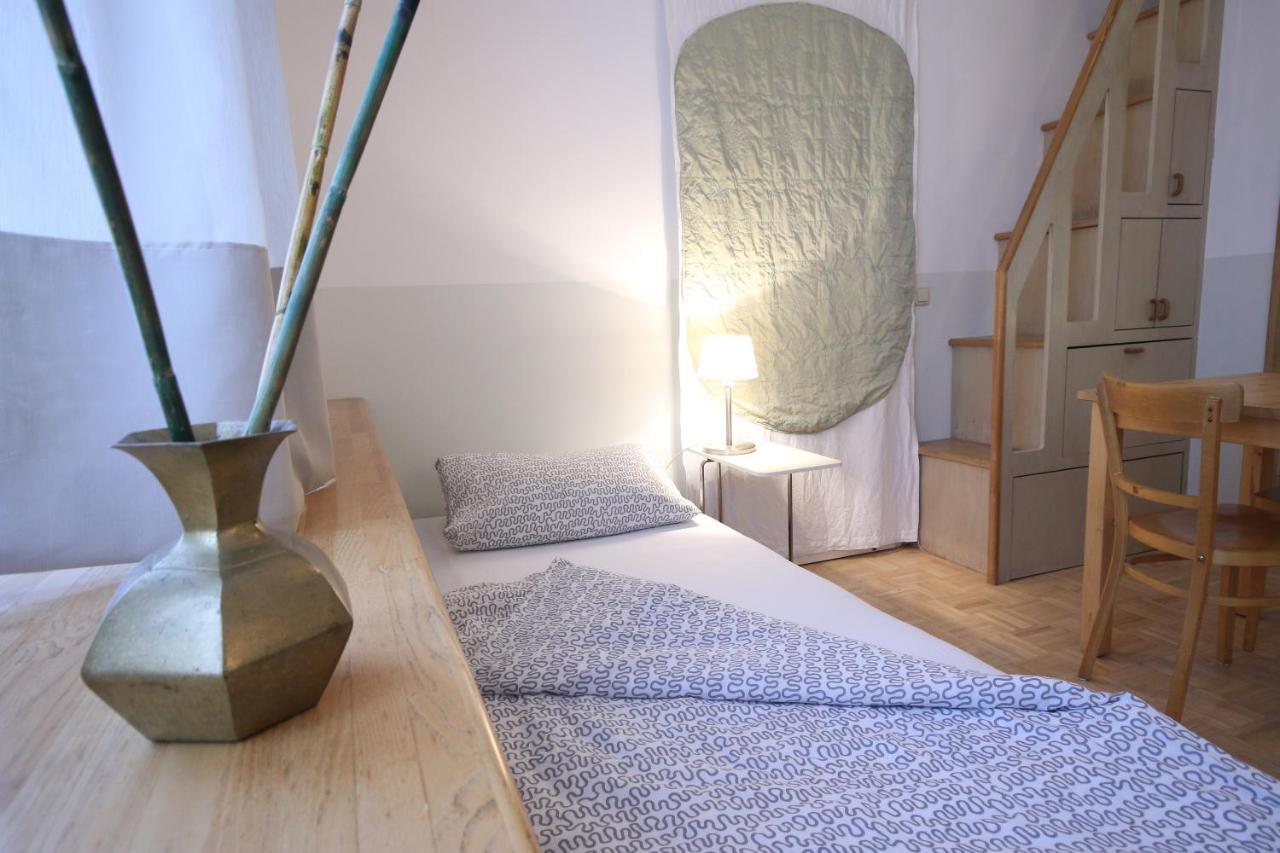 Moderne Studio Apartments Und 4 Zimmer Wohnungen In Oberhausen, Ideal Fuer Geschaeftsreisende Und Monteure Exterior photo