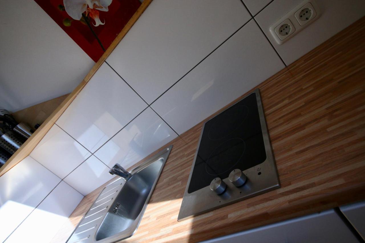 Moderne Studio Apartments Und 4 Zimmer Wohnungen In Oberhausen, Ideal Fuer Geschaeftsreisende Und Monteure Exterior photo