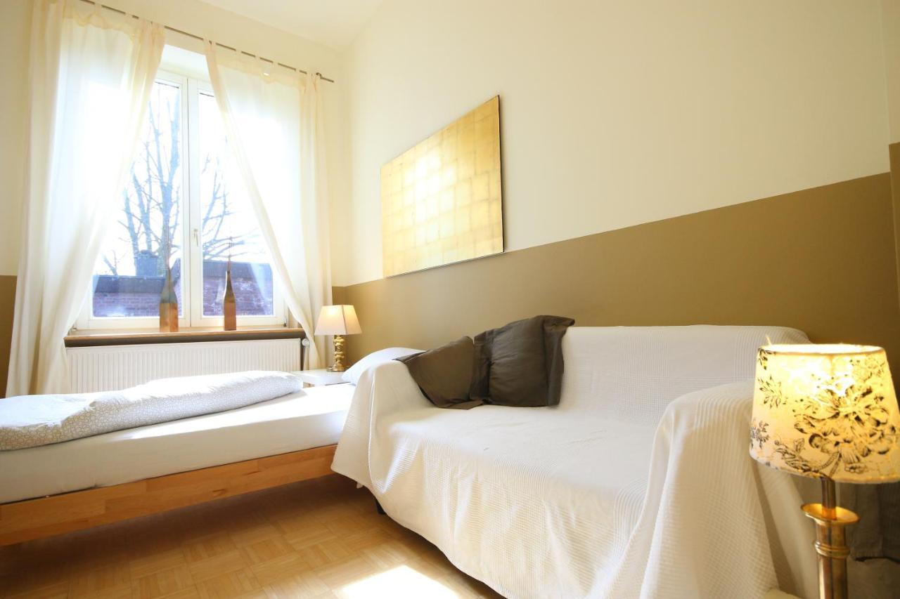 Moderne Studio Apartments Und 4 Zimmer Wohnungen In Oberhausen, Ideal Fuer Geschaeftsreisende Und Monteure Exterior photo
